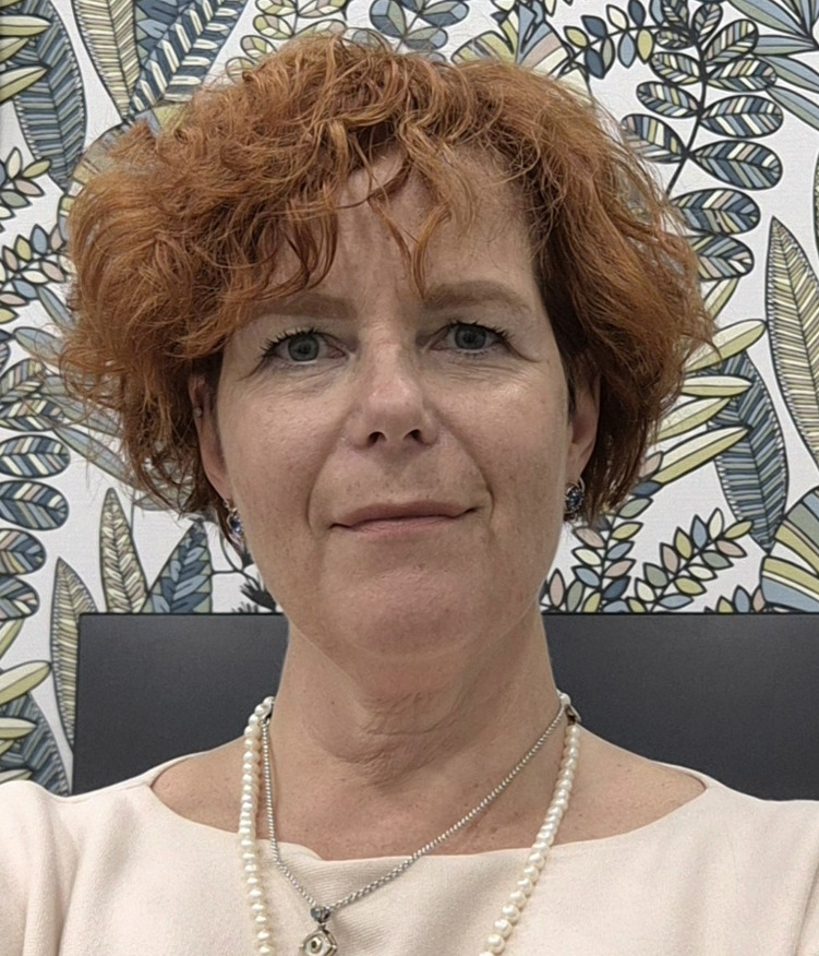 dr. Domsa  Patrícia